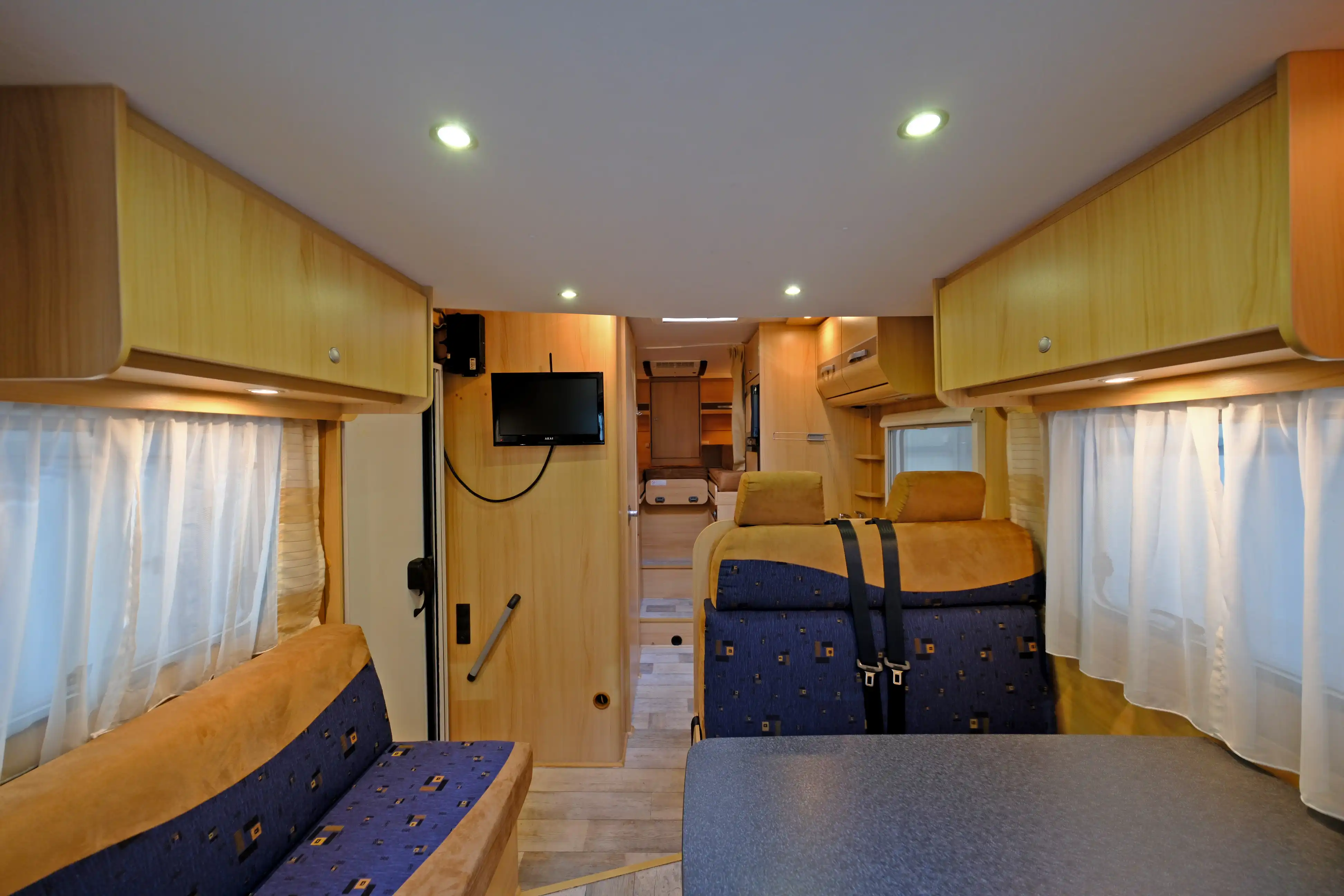 SUNLIGHT T 67